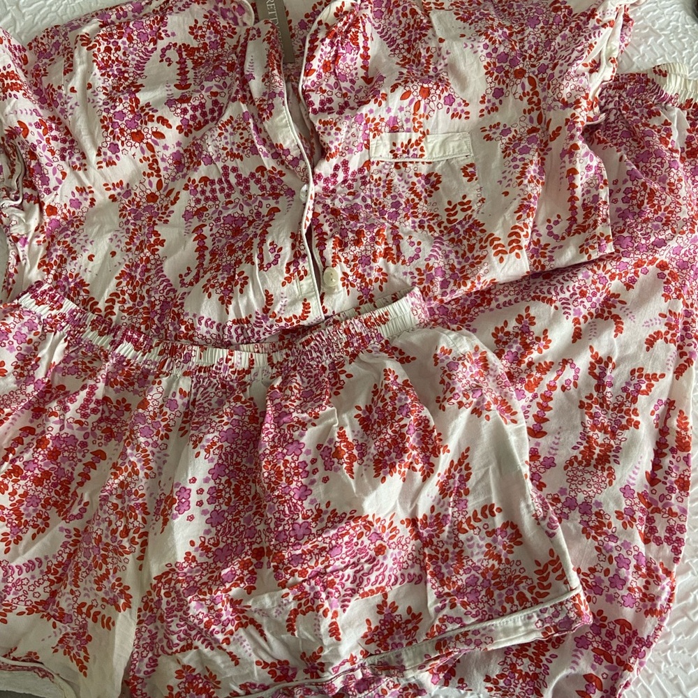 - Plum Pretty Sugar pajamas set